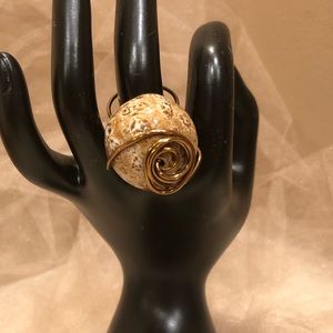 Brown Ceramic ball wire wrap ring, size 7-1/2